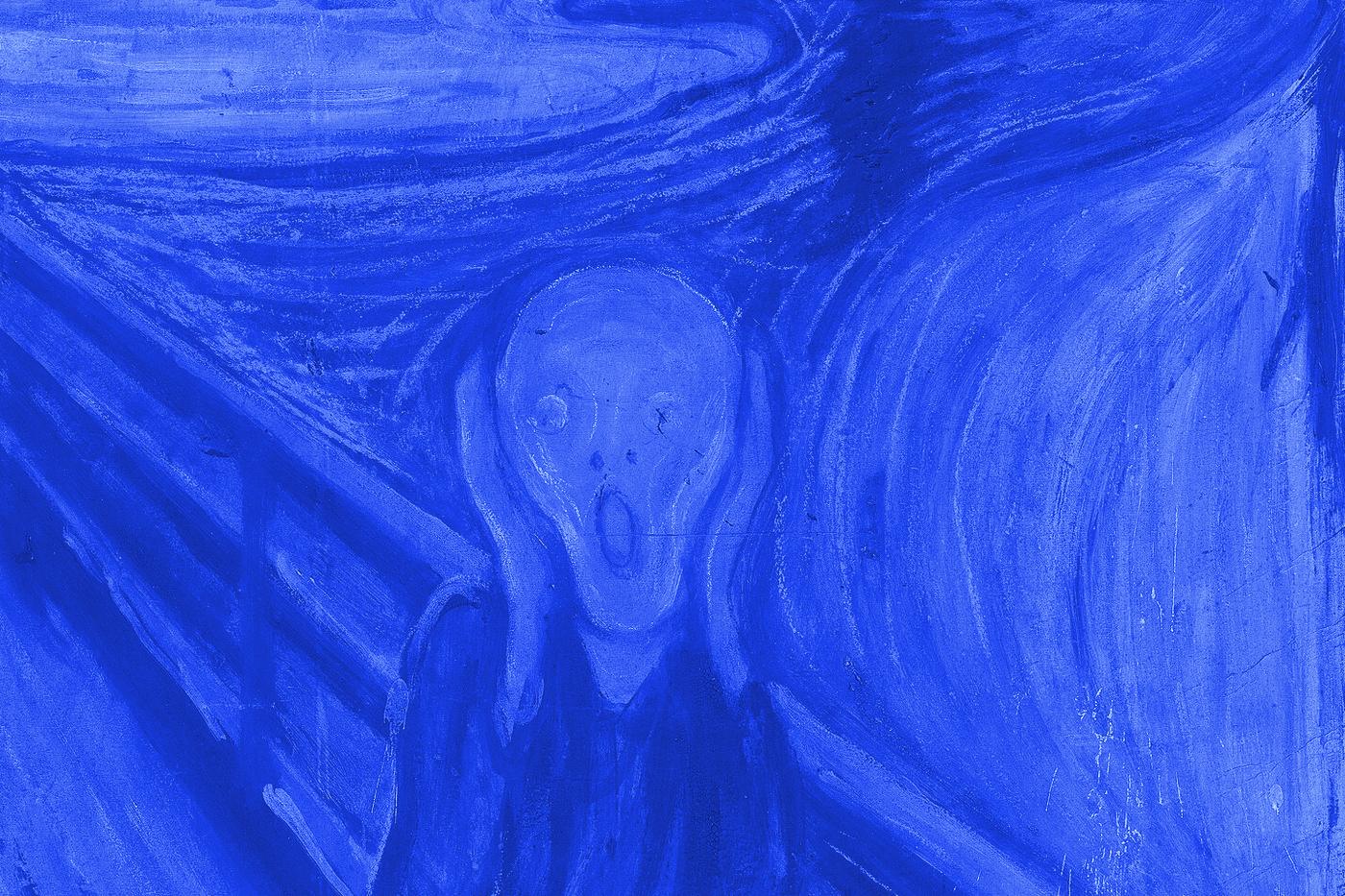 Detalhe de O Grito, de Edvard Munch, em duotone azul: a figura de rosto alongado leva as mãos à cabeça, de boca aberta, sobre a ponte, com o céu em ondas ao fundo.
